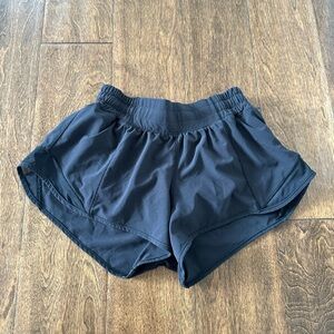 Lululemon Hotty hot short size 2